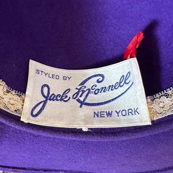 ASTONISHING DESIGNER JACK  MCCONNELL VINTAGE PURPLE FELT WIDE BRIM + FEATHERS - Picture 16 of 16